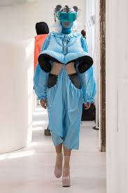 Maison Margiela S Artisanal Couture Collection Is Designed For Neo Digital Natives Couture Collection Artisan Fashion Fashion