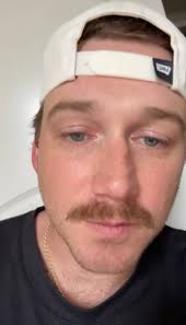 Hey baby, it's me, Morgan Wallen. I'm letting you know straight up so  there's no confusion. If you're chatting with anyone else thinking it might  be me, please block them immediately. I