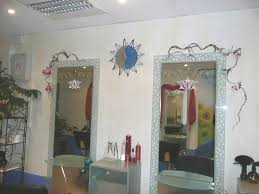Maybe you would like to learn more about one of these? Decoration De Miroirs Dans Un Salon De Coiffure Vue D Ensemble Cote Zen Photo De Decors Peints L Atelier De Soph