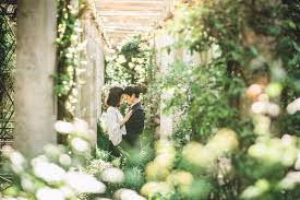 Pin By Krista Fultz On Photo Ideas Wedding Photographer London Pre Wedding Wedding Photographers