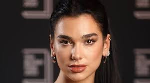 Dua Lipa explains Drake, Kendrick Lamar feud in ‘SNL’ skit