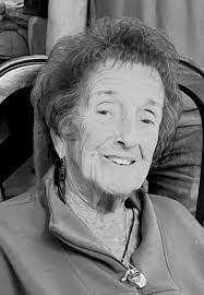 Penny Hendricks's Instagram, Twitter & Facebook