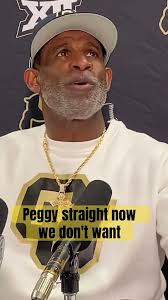 Peggy Straight's Instagram, Twitter & Facebook