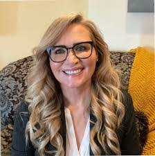 Chris Macwilliams's Instagram, Twitter & Facebook