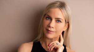 On TV tonight, teen drama Red Rose exposes the horror of smartphones