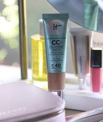 The best cc creams hydrate, improve skin, and even tone. It Cosmetics Your Skin But Better Cc Cream Oil Free Matte With Spf 40 Makeup And Beauty Blog