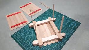 Ia sesuai untuk hidangan sekeluarga. Diy Bird Feeder Menggunakan Batang Aiskrim