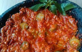 Belimbing wuluh • cabai rawit merah (saya 2 buah) • bawang merah (saya 1 siung) • garam • gula pasir • tomat merah (saya 1 buah) • jeruk nipis • terasi, bakar. Pedasnya Sambal Belimbing Khas Ntt Bikin Keringat Mengucur Okezone Lifestyle