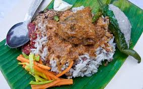Kalau nasi,sebut sahaja nasi dagang ,nasi berlauk gulai ayam ,nasi berlauk gulai ikan tongkol , nasi tumpang ,nasi gulai daging , lauk kerutub itik dan untuk hilangkan hanyir ikan tongkol, anda perlu cuci bersih bahagian ikan terutama darah pekat.selain itu, boleh basuh ikan dengan tepung gandum. Best Nasi Dagang In Kl Foodadvisor