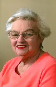 Helen Souza's Instagram, Twitter & Facebook