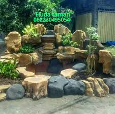 Hal menarik lainnya dari desain ini, adanya pijakan buatan menghadirkan kesan yang cukup unik. Huda Taman Landscape Mei 2019