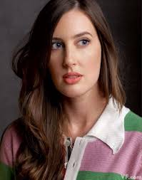 Sara Hagan's Instagram, Twitter & Facebook