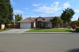 Home For Sale At 1545 E Mary Dr Visalia Ca 93292 385 000 Listing 141711 See Homes For Sale Information School Districts With Images Tulare Tulare County Visalia