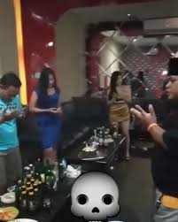 Lirik lagu indonesia raya 3 stanza stanza i indonesia tanah airku, tanah tumpah darahku, di indonesia raya adalah lagu kebangsaan republik indonesia. Video Viral Edan Baca Doa Di Room Karaoke Lengkap Dengan Miras Dan Pl Cirebon Raya