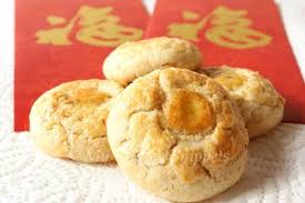 I Remember Eating This Cookie When I Was Young And Never Thought Of Baking It Myself Until I Walnut Cookies Chinese Walnut Cookies Recipe Walnut Cookie Recipes