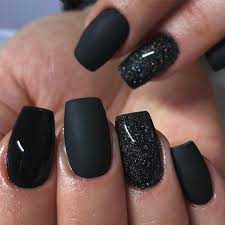 Black And Glitter Nails Outstanding Short Black Coffin Nails Between Shiny Matte And Glitter Nails Black Coffin Nails Short Coffin Nails Black Nails With Glitter
