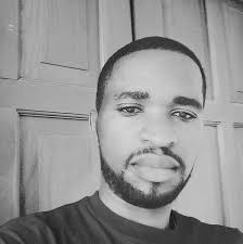 Johnson Mwangi: Ruto ni 'hustler' kiugo no Baba niwe 'hustler' uria wa ma.  #KwibaritaFriday