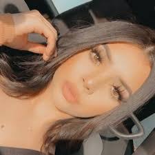 Daisy Landeros's Instagram, Twitter & Facebook