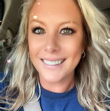 Pink Pony Punch — 1L Vodka, 2 Frozen Concentrates (pink lemonade and  limeade), 3L Sprite and Cherry Juice #cocktail #pinkpony #bartender  #howtobbqright