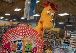 Kroger operates several stores across the country under different names, including dillons and hi autumn! A Christmas Miracle Kroger Resurrects Toys R Us For Limited Time The Blade