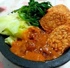 Cara membuat bumbu pecel enak dan wangi daun jeruk: Sambel Pecel Madiun Rasa Pedas Bumbu Kacang Sambal Kacang Instan Bumbu Pecel Instan Cap Asli Selo 180gram Terbaru Juli 2021 Harga Murah Kualitas Terjamin Blibli