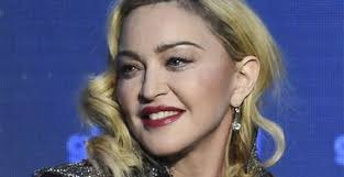 Nach Fremdgeh-Vorwürfen: Yvonne Woelke bringt neuen Song raus