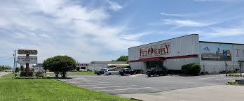 Baymont inn & suites knoxville has received a rating of 4.0 out of 5 bones by 1 canine critic on bringfido and 4.5 out of 5 by 875 guests on tripadvisor. The Area S Largest Locally Owned Operated Pet Supply Store Agri Feed Pet Supply