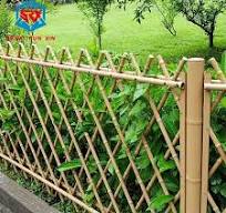 High Quality Stainless Steel Green Faux Bamboo Garden Fence Metal Frame  Security Fence for Park Farm Use Fence Hardware