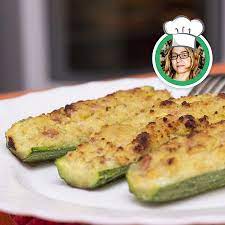 Far dorare in 1 casseruola con l'olio. Zucchine Bianche Ripiene Ricetta Di Francesca Da Leverone