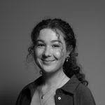 Isabelle Redmond's Instagram, Twitter & Facebook