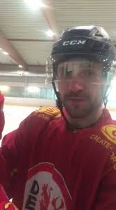 Kurz-Interview mit Henry Haase am Rande des (noch freiwilligen) Trainings.  Offiziell los geht es dann am Mittwoch..., #saison1718 #esgehtwiederlos