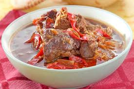 Lihat juga resep semur kentang dan daging sapi enak lainnya. 15 Ide Kreasi Semur Untuk Lebaran Yang Mudah Dan Praktis Dimasak Halaman All Kompas Com