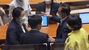 조수진에 대한 자세한 정보는 아래에 뉴스 기사 링크를 참고해주시기 바랍니다. Dxgpsfnjij7stm