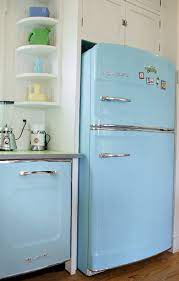 Check out these suppliers for vintage and retro (but new) appliances…of course, buying a stylish vintage or retro inspired appliance is going to cost a bit more than your standard new maytag. Home Big Chill Modern Made Classics Retro Kitchen Appliances Retro Appliances Vintage Fridge