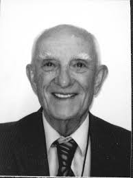 Contributor Pro les: V a lav Kone n y