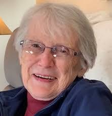 Laura Monette's Instagram, Twitter & Facebook