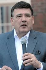 Stephen Lynch to T workers: Don't abuse system