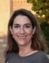 Julie Hartwell's Instagram, Twitter & Facebook