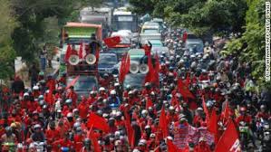 Indonesian Police Fire Water Cannons At Protesters Rallying Against Jobs Law Cnn