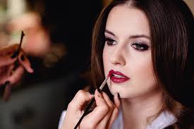 BOOKING A MAKEUP ARTIST