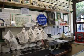 Mit 3,5/5 von reisenden bewertet. London Food History Eel Pie And Mash Shops Londonist