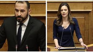 Видео τζανακοπουλοσ канала info secondary. Dhmhtrhs Tzanakopoylos Efh Axtsiogloy Erwtas Katw Apo Thn Idia Stegh