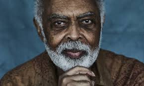 Just sing and interpret the songs on that record and put them in the perspective of future creations of it filling my creative space. Entre A Tradicao E As Novidades Gilberto Gil Arma O Seu Arraial Familiar Jornal O Globo