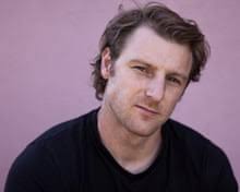 Andrew Scott halted Hamlet soliloquy after theatregoer used laptop to email 