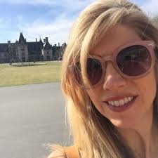 Laura Lantz (@lalacoutures)