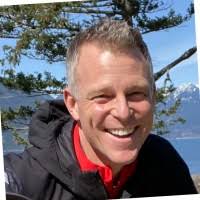 700+ profilů „Skerrett“