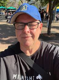 Representing at Pearl Jam in Sydney! My baseball cap must be 20 years old!  From the old Ten Club merch!