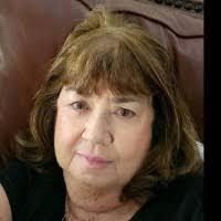 Tracy Hemann's Instagram, Twitter & Facebook