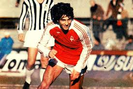 Imitando paolo rossi avrei potuto realizzare quanto lui è riuscito a realizzare. Paolo Rossi Biografia Di Pablito Campioni Calcio