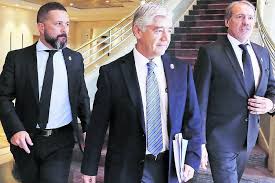 Vânzare la preț mic preturi de lichidare oferta specifica sutien fara bretele pareri. Directores De Carlos Heller Firman Su Carta De Renuncia En La U La Tercera